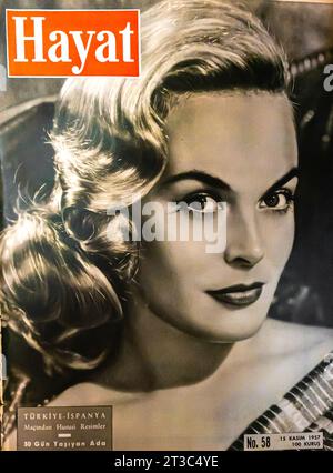 Couverture du magazine HAYAT avec SHIRLEY EATON 1957 Banque D'Images