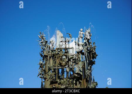 Détail de la fontaine du Carnaval à Schillerplatz à Mayence, achevée en 1967 Banque D'Images