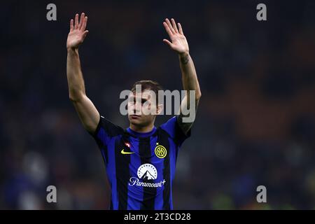 Milan, Italie. 24 octobre 2023. Nicolo Barella du FC Internazionale célèbre à la fin du match de l'UEFA Champions League entre le FC Internazionale et le FC Salzbourg au Stadio Giuseppe Meazza le 24 octobre 2023 à Milan, Italie . Crédit : Marco Canoniero/Alamy Live News Banque D'Images