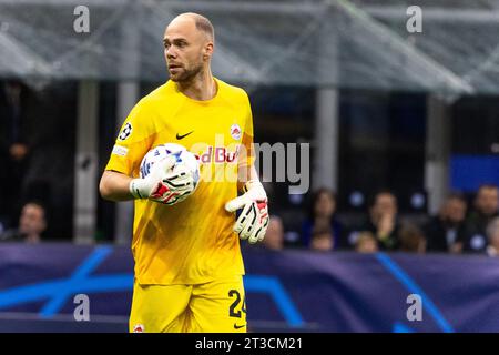 Alexander Schlager en action lors du match de football de l'UEFA Champions League entre le FC Internazionale et le FC Salzbourg au stade Giuseppe Meazza de Milan, Italie, le 24 2023 octobre Credit : Mairo Cinquetti/Alamy Live News Banque D'Images