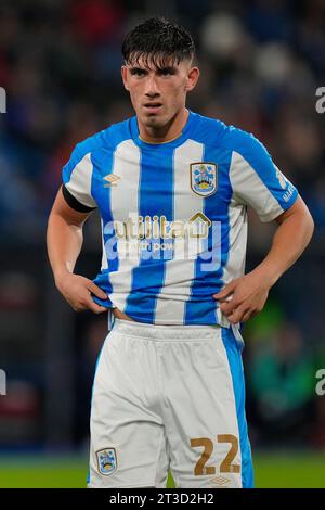 Huddersfield, Royaume-Uni. 31 août 2023. Kian Harratt #22 de Huddersfield Town pendant le match du championnat Sky Bet Huddersfield Town vs Cardiff City au John Smith's Stadium, Huddersfield, Royaume-Uni, le 24 octobre 2023 (photo de Steve Flynn/News Images) à Huddersfield, Royaume-Uni le 8/31/2023. (Photo Steve Flynn/News Images/Sipa USA) crédit : SIPA USA/Alamy Live News Banque D'Images