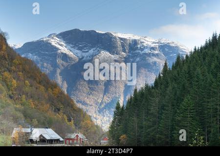 Buer, Buardalen Valley, Buarbreen, bras glacier de Folgefonna, Vestland, Norvège Banque D'Images