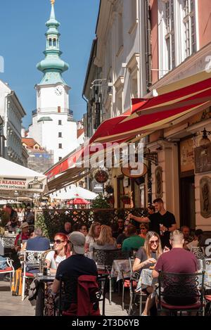 Bratislava, Slovaquie. 3 octobre 2023. Grand-mère Restaurant a Traditional Slovak Restaurant, Michalska 2, Bratislava, Slovaquie. (Image de crédit : © John Wreford/SOPA Images via ZUMA Press Wire) USAGE ÉDITORIAL SEULEMENT! Non destiné à UN USAGE commercial ! Banque D'Images