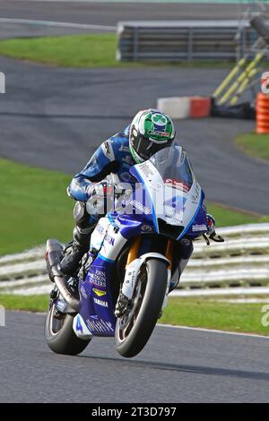 Jack Kennedy - Mar-train Racing Yamaha - pilote Yamaha 4 dans les 2023 British Superbikes à Brands Hatch en octobre 2023 Banque D'Images