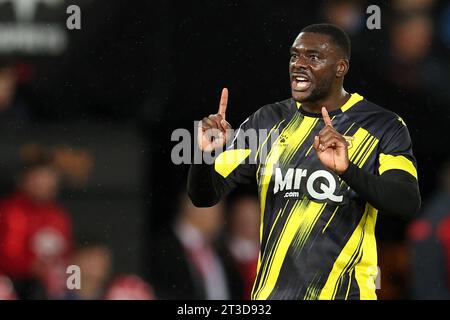 Swansea, Royaume-Uni. 24 octobre 2023. Ken Sema de Watford réagit. Match de championnat EFL Skybet, Swansea City v Watford au Swansea.com Stadium à Swansea, pays de Galles, le mardi 24 octobre 2023. Cette image ne peut être utilisée qu'à des fins éditoriales. Usage éditorial uniquement, photo par Andrew Orchard/Andrew Orchard photographie sportive/Alamy Live News crédit : Andrew Orchard photographie sportive/Alamy Live News Banque D'Images