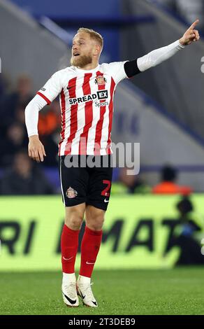 Leicester, Royaume-Uni. 24 octobre 2023. Alex Pritchard de Sunderland lors du Sky Bet Championship Match au King Power Stadium, Leicester. Le crédit photo doit se lire comme suit : Darren Staples/Sportimage crédit : Sportimage Ltd/Alamy Live News Banque D'Images