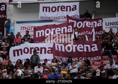 Mexico, Mexico, Mexique. 25 octobre 2023. Des militants du parti MORENA de différentes municipalités de la ville ont assisté à l'événement organisé par le parti basé à Ciudad de los Deportes. (Image de crédit : © Luis E Salgado/ZUMA Press Wire) USAGE ÉDITORIAL SEULEMENT! Non destiné à UN USAGE commercial ! Banque D'Images