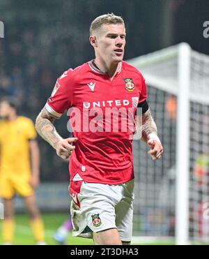 Wrexham, Royaume-Uni. 24 octobre 2023. James McClean 23# de Wrexham Association football Club, lors du match Sky Bet League 2 Wrexham vs Sutton United à Stok CAE Ras, Wrexham, Royaume-Uni, le 24 octobre 2023 (photo de Cody Froggatt/News Images) à Wrexham, Royaume-Uni le 10/24/2023. (Photo de Cody Froggatt/News Images/Sipa USA) crédit : SIPA USA/Alamy Live News Banque D'Images