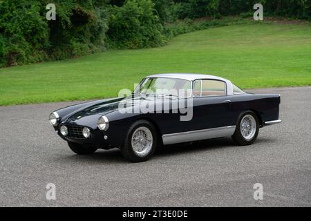 Vue avant 3/4 d'une Ferrari 250 GT coupé 1957 Banque D'Images