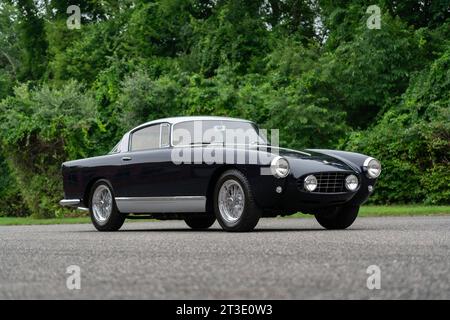 Vue avant 3/4 d'une Ferrari 250 GT coupé 1957 Banque D'Images