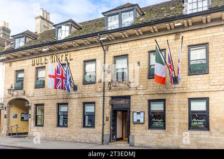 17th Century The Bull Hotel, Westgate, Peterborough, Cambridgeshire, Angleterre, Royaume-Uni Banque D'Images