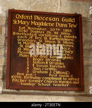 Tableau de sonnerie de Bell, St. Mary Magdalene Church, Duns TEW, Oxfordshire, Angleterre, Royaume-Uni Banque D'Images