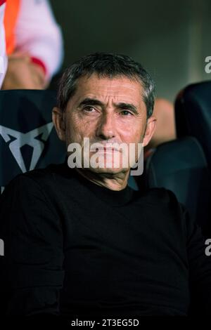 Barcelone, Espagne, 22, octobre 2023. Espagnol LaLiga EA Sports : FC Barcelona v Athletic Club. Ernesto Valverde (entraîneur principal). Crédit : Joan G/Alamy Live News Banque D'Images