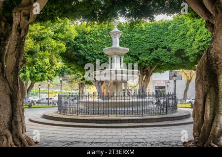 Fontaine historique dans la ville de San Cristobal de la Laguna à Tenerife, îles Canaries, Espagne Banque D'Images