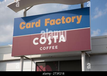 Logos Card Factory et Costa Coffee Banque D'Images