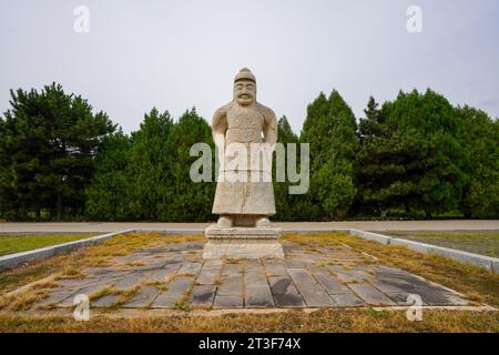 Sculpture sur pierre du général dans les tombes orientales de la dynastie Qing, en Chine du Nord Banque D'Images