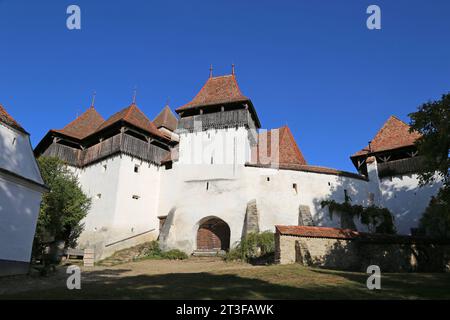 Église luthérienne fortifiée, Strada Biserica, Viscri, site du patrimoine mondial de l'UNESCO, comté de Braşov, Transylvanie, Roumanie, Europe Banque D'Images