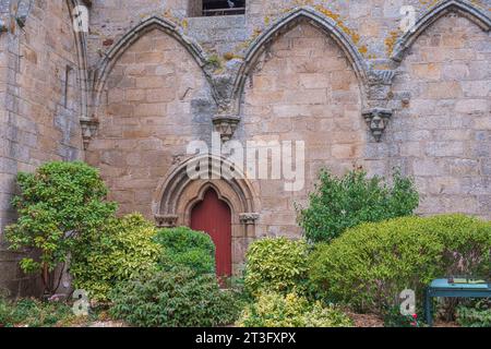 France, Ille-et-Vilaine, Redon, clocher de l'abbaye Saint-Sauveur, tour gothique du 14e siècle Banque D'Images