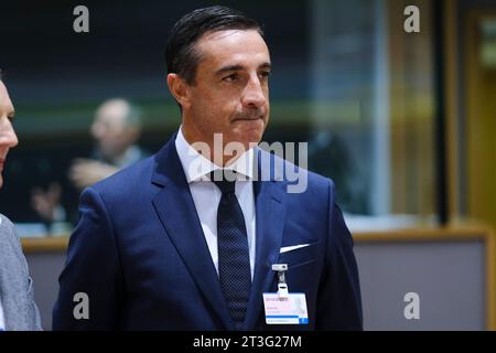 Bruxelles, Belgique. 25 octobre 2023. Juan Manuel Morales, arrive au Sommet social tripartite à Bruxelles, Belgique, le 25 octobre 2023. Crédit : ALEXANDROS MICHAILIDIS/Alamy Live News Banque D'Images