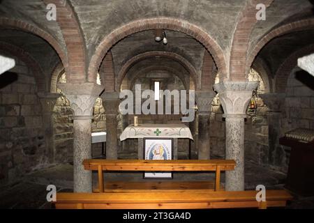 Ainsa, crypte de l'église Santa Maria. Sobrarbe, province de Huesca, Aragon, Espagne. Banque D'Images