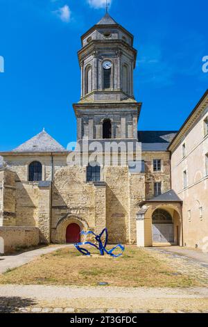 France, Maine et Loire, Vallée de la Loire classée au patrimoine mondial de l'UNESCO, Mauges sur Loire, Saint Florent le vieil, église du 14e siècle de l'abbaye bénédictine perchée sur le Mont Glonne surplombant la Loire Banque D'Images