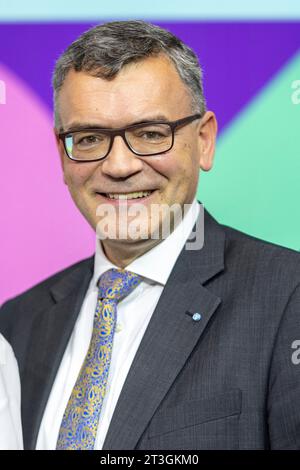 Florian Herrmann, Leiter der Staatskanzlei und Staatsminister fuer Bundesangelegenheiten und Medien, BEI den Medientagen Muenchen MTM 23. Photo vom 25.10.2023. USAGE ÉDITORIAL *** Florian Herrmann, Chef de la Chancellerie d'Etat et Ministre d'Etat aux Affaires fédérales et aux médias, aux Journées des médias Munich MTM 23 photo de 25 10 2023 USAGE ÉDITORIAL Copyright : epd-bild/TheoxKlein 231025 TK MEDIENTAGE 56 crédit : Imago/Alamy Live News Banque D'Images