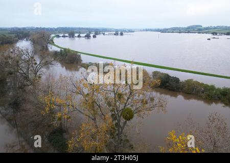 Eaux de crue autour d'Upton sur Severn, Worcestershire, Angleterre, Royaume-Uni Banque D'Images