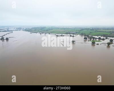 Eaux de crue autour d'Upton sur Severn, Worcestershire, Angleterre, Royaume-Uni Banque D'Images