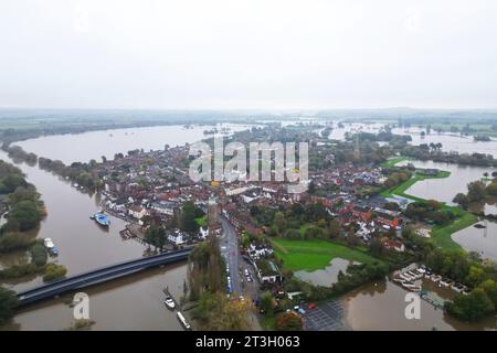 Eaux de crue autour d'Upton sur Severn, Worcestershire, Angleterre, Royaume-Uni Banque D'Images