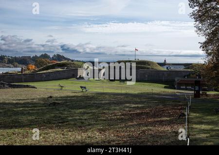 Batterie inférieure au lieu historique national du fort Rodd Hill et du phare de Fisgard à Victoria, Colombie-Britannique, Canada Banque D'Images