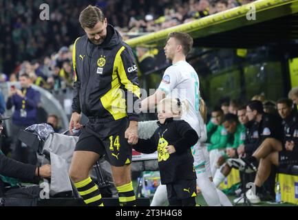 Firo : 20 octobre 2023 football, football, hommes 1e Ligue, ERSTE iga 1e Bundesliga, saison 2023/2024 BVB Borussia Dortmund - SV SVW Werder Bremen 1:0 Niclas Fullkrug avec Einlaufkind Banque D'Images