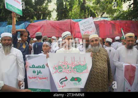 Dhaka Bangladesh 25 octobre 2023,le mouvement islamique a organisé des manifestations et des marches contre l'occupation israélienne illégale de la Palestine. Nazmul isla Banque D'Images