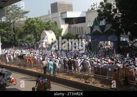 Dhaka Bangladesh 25 octobre 2023,le mouvement islamique a organisé des manifestations et des marches contre l'occupation israélienne illégale de la Palestine. Nazmul isla Banque D'Images