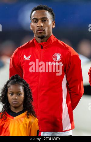 Rotterdam, pays-Bas. 25 octobre 2023. ROTTERDAM, PAYS-BAS - 25 OCTOBRE : Quinten Timber de Feyenoord avant le match Groupe E - UEFA Champions League 2023/24 entre Feyenoord et SS Lazio au Stadion Feijenoord le 25 octobre 2023 à Rotterdam, pays-Bas. (Photo de Joris Verwijst/Orange Pictures) crédit : Orange pics BV/Alamy Live News Banque D'Images