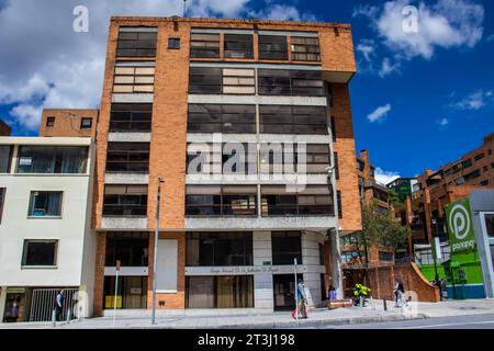 Bogota, Colombie - octobre 23 2023. Bâtiment du Conseil de section de la magistrature de Bogota au nord de la ville sur la rue 85. Banque D'Images