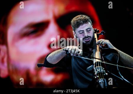 Le violoncelliste Stjepan Hauser, ancien membre de 2ERlos, a donné un concert à Zagreb, Croatie, le 25. Octobre 2023. Photo : Slavko Midzor/PIXSELL crédit : Pixsell/Alamy Live News Banque D'Images