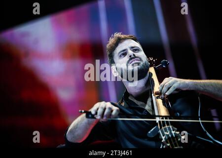 Le violoncelliste Stjepan Hauser, ancien membre de 2ERlos, a donné un concert à Zagreb, Croatie, le 25. Octobre 2023. Photo : Slavko Midzor/PIXSELL Banque D'Images