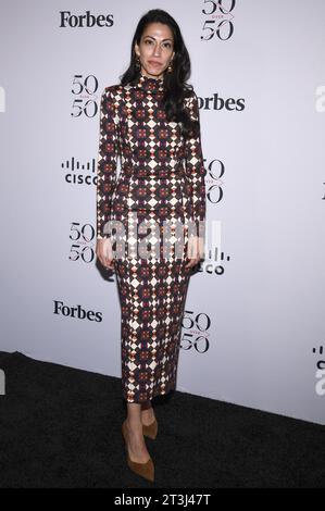 Huma Abedin assiste à la célébration Forbes 50 Over 50 2023 à Forbes on Fifth, New York, NY, le 25 octobre 2023. (Photo Anthony Behar/Sipa USA) Banque D'Images