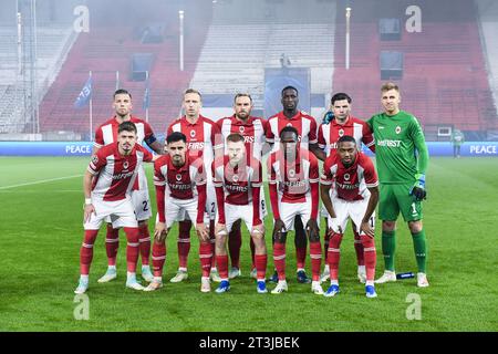 Anvers, Belgique. 25 octobre 2023. Les joueurs d'Anvers posent pour les photographes lors d'un match de football entre le Belge Royal Antwerp FC et le Portugais FC Porto, mercredi 25 octobre 2023 à Anvers, le troisième jour de la phase de groupes de la Ligue des Champions, dans le groupe H. Belga PHOTO TOM GOYVAERTS crédit : Belga News Agency/Alamy Live News Banque D'Images