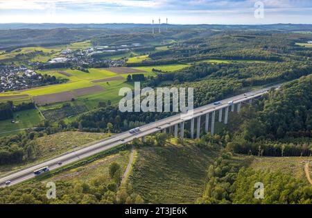 Luftbild, Autobahnbrücke Talbrücke Büschergrund, Büschergrund, Freudenberg, Sauerland, Rhénanie-du-Nord-Westphalie, Deutschland ACHTUNGxMINDESTHONORARx60xEURO *** vue aérienne, pont routier viaduc Büschergrund, Büschergrund, Freudenberg, Sauerland, Rhénanie du Nord Westphalie, Allemagne ATTENTIONxMINESTHONORARx60xEURO crédit : Imago/Alamy Live News Banque D'Images