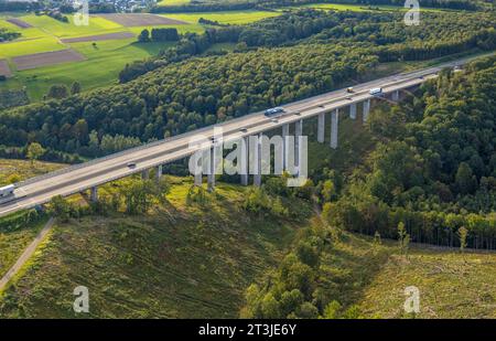 Luftbild, Autobahnbrücke Talbrücke Büschergrund, Büschergrund, Freudenberg, Sauerland, Rhénanie-du-Nord-Westphalie, Deutschland ACHTUNGxMINDESTHONORARx60xEURO *** vue aérienne, pont routier viaduc Büschergrund, Büschergrund, Freudenberg, Sauerland, Rhénanie du Nord Westphalie, Allemagne ATTENTIONxMINESTHONORARx60xEURO crédit : Imago/Alamy Live News Banque D'Images