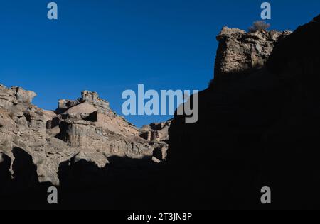 Le contraste clair et sombre de Yadan Landform Banque D'Images