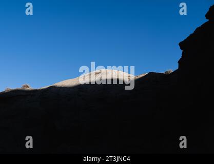 Le contraste clair et sombre de Yadan Landform Banque D'Images