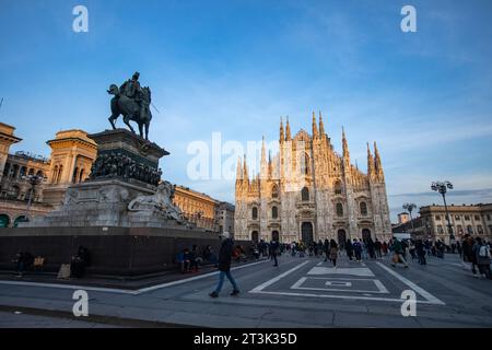 Milan, Italie : Cathédrale de Milan ou Cathédrale Métropolitaine-Basilique de la Nativité de Sainte-Marie est l'église cathédrale de Milan, Lombardie, Italie. Banque D'Images