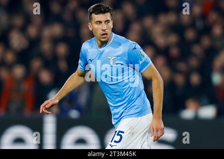 ROTTERDAM, PAYS-BAS - 25 OCTOBRE : Nicolo Casale (SS Lazio) lors du match Groupe E - UEFA Champions League 2023/24 entre le SC Feyenoord et le SS Lazio AT Banque D'Images