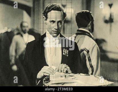L'acteur britannique Leslie Howard dans le film Pimpernel Smith, Royaume-Uni 1941 Banque D'Images