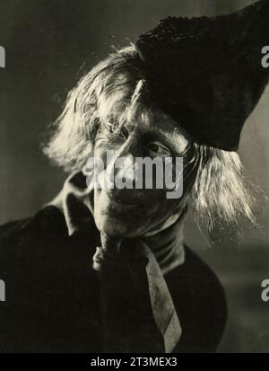 L'acteur britannique Leslie Howard dans le film Scarlet Pimpernel, Royaume-Uni 1934 Banque D'Images