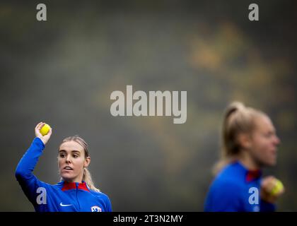 Zeist, pays-Bas. 26 octobre 2023. Jill Roord lors de l'entraînement de l'équipe néerlandaise en préparation du match dans la Ligue des Nations contre l'Écosse. L'équipe néerlandaise doit gagner le groupe pour se qualifier pour les Jeux Olympiques de Paris en 2024. ANP KOEN VAN WEEL/Alamy Live News Banque D'Images