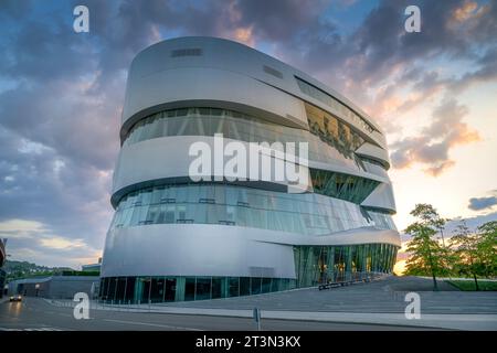 Musée Mercedes-Benz, Mercedesstraße 100, Untertürkheim, Stuttgart, Bade-Württemberg, Deutschland Banque D'Images