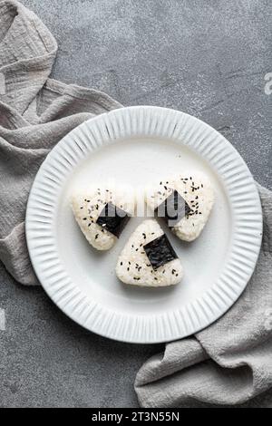 Thon japonais Mayo Onigiri, Banque D'Images